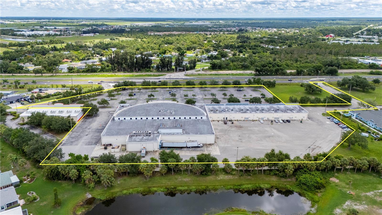 SEMINOLE LAKES PLAZA - Commercial Sale