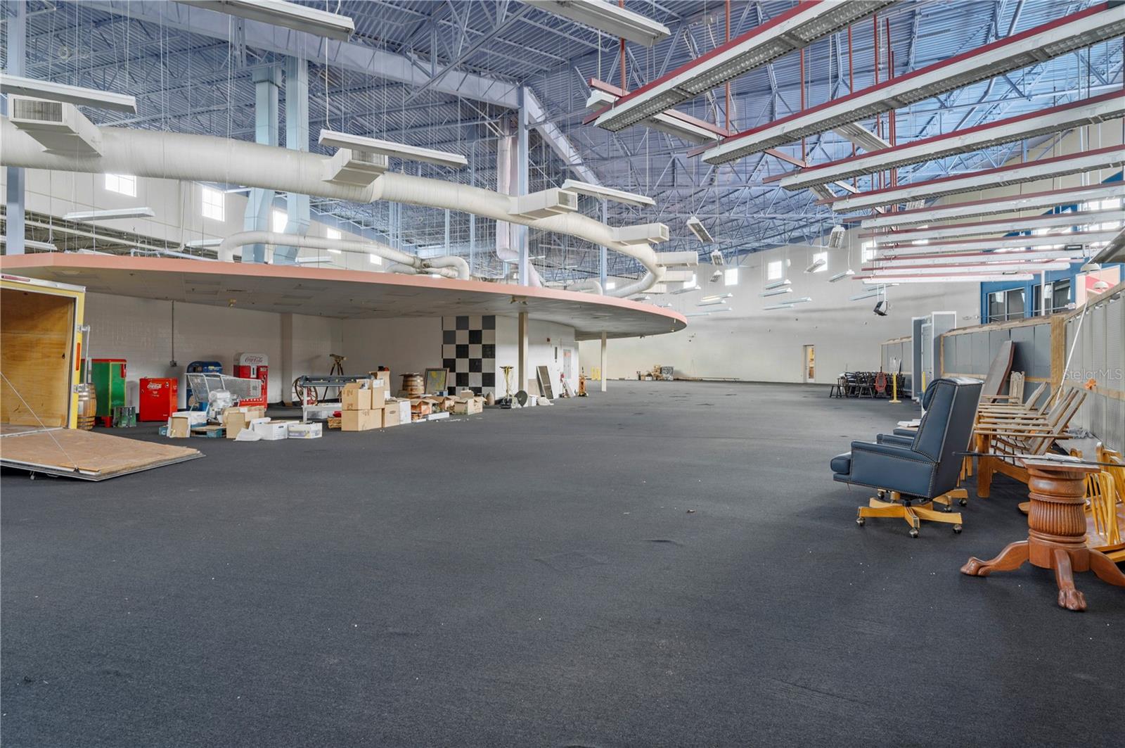 SEMINOLE LAKES PLAZA - Commercial Sale