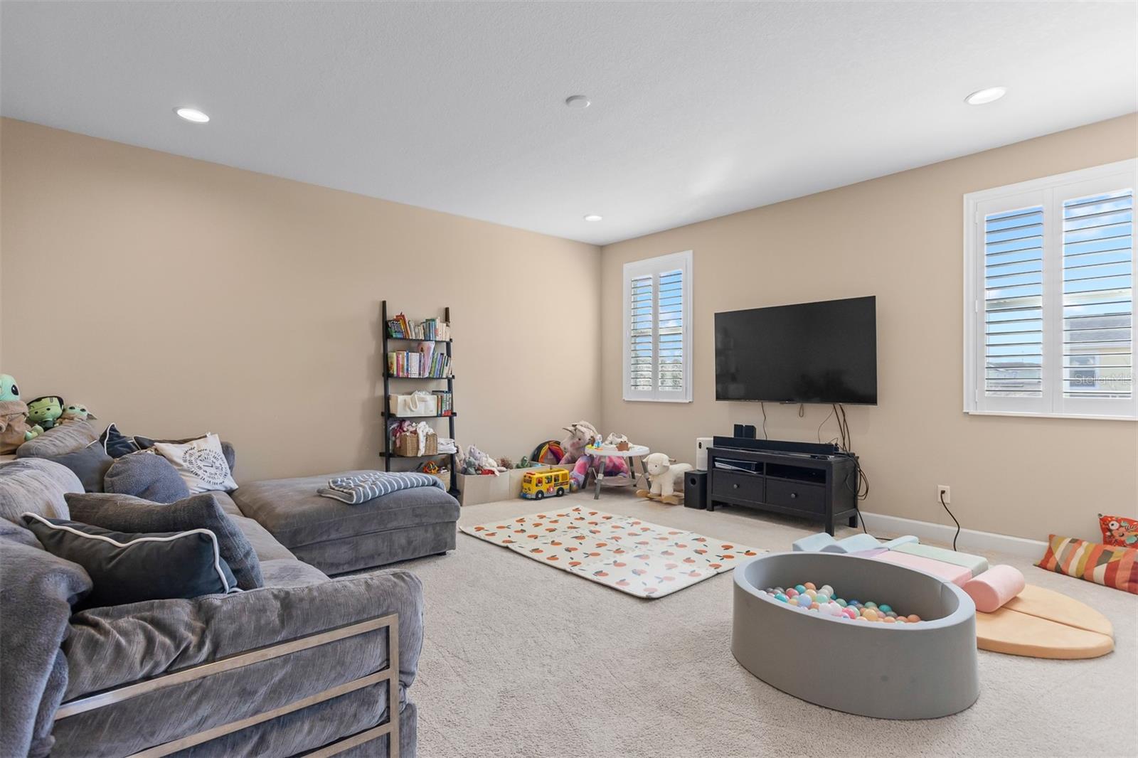 WINTHROP VILLAGE - Residential