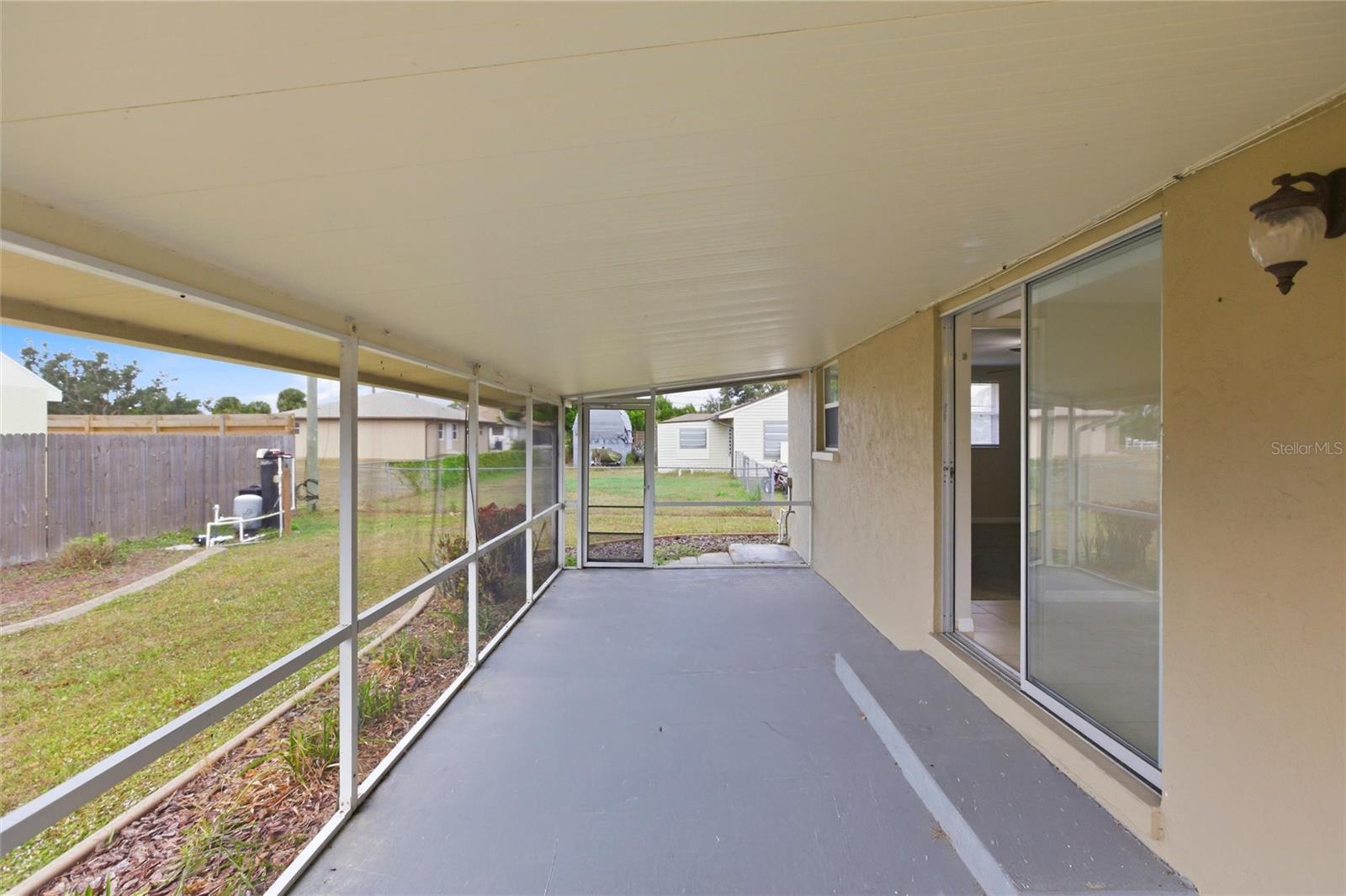 SOUTH VENICE - Residential