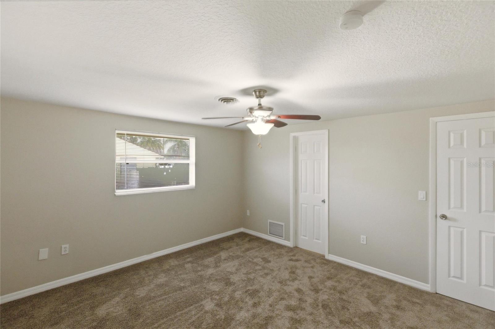 SOUTH VENICE - Residential