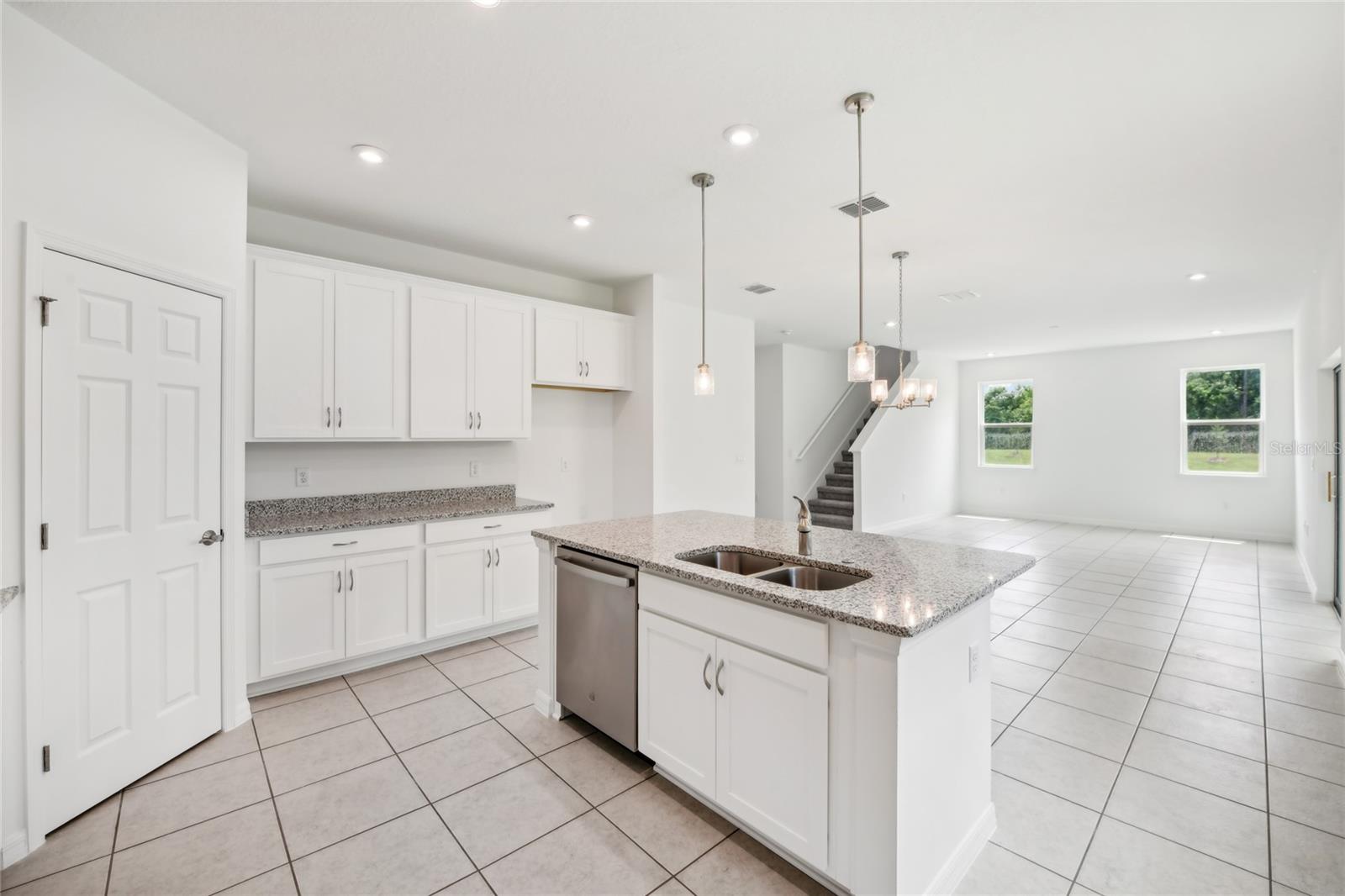 GROVES AT GRAND ISLAND - Residential