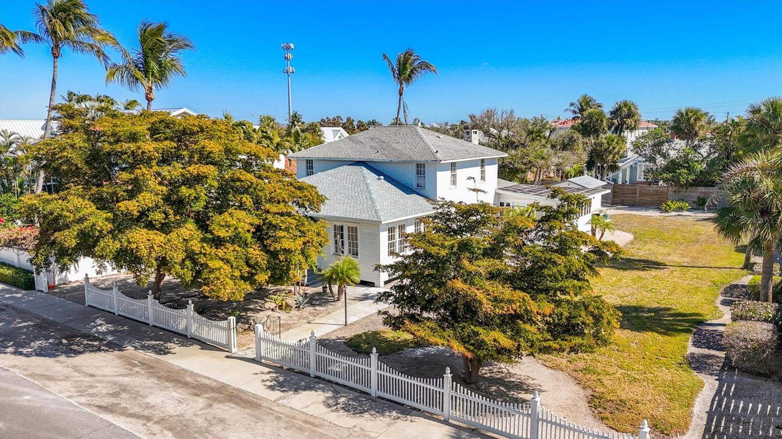 BOCA GRANDE - Residential