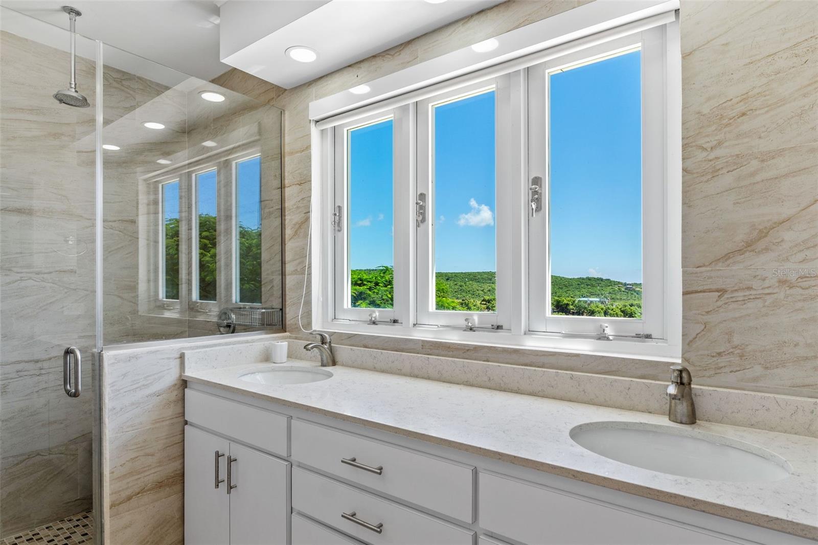 LAS PELAS - Residential