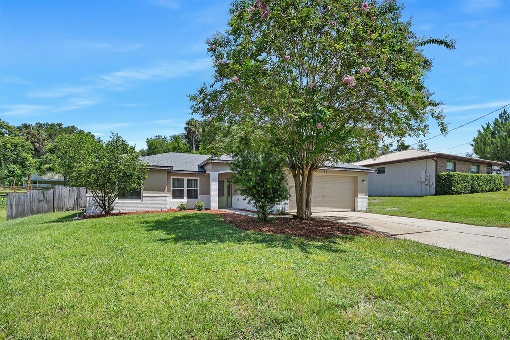 Photo of 981 Laurel Oaks Lane, Orange City, FL 32763 (MLS # V4950722)