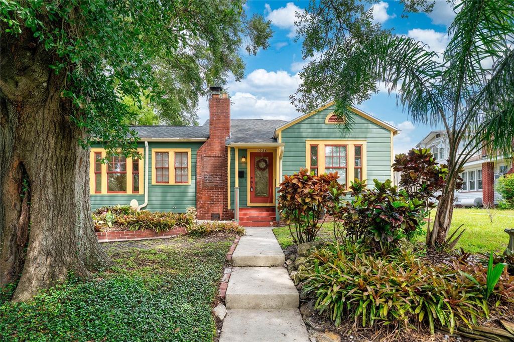 Photo of 1026 E Henry Avenue, Tampa, FL 33604 (MLS # TB8430264)