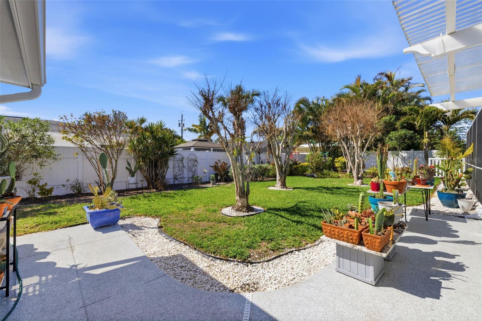 BROADWATER UNIT 1 - Residential