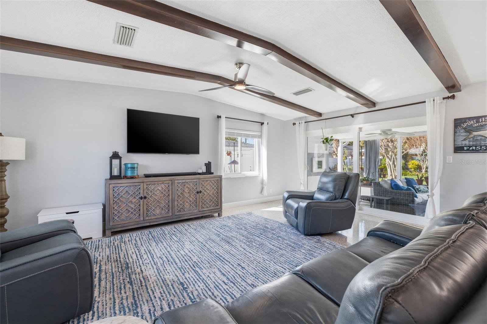 BROADWATER UNIT 1 - Residential