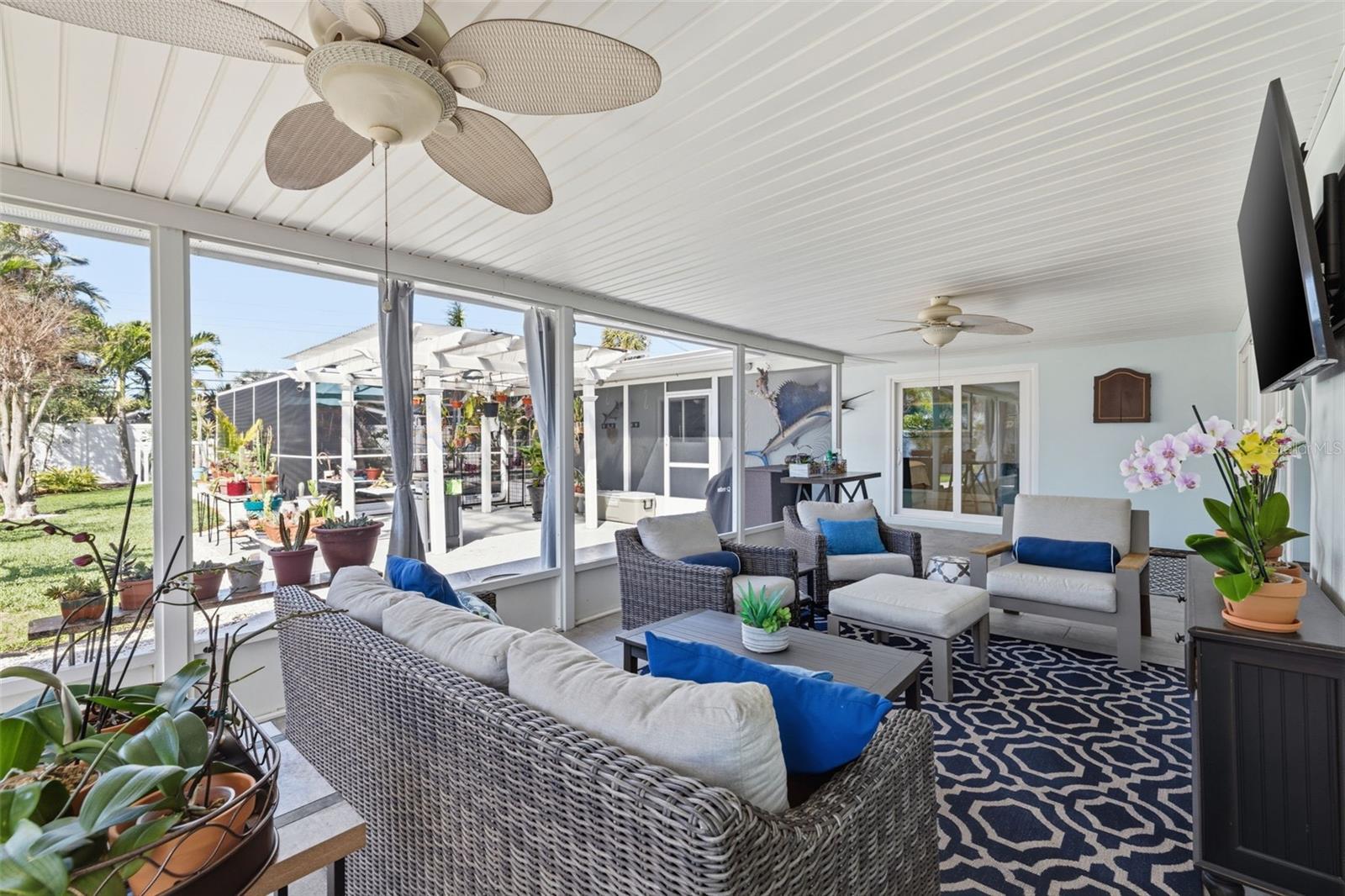 BROADWATER UNIT 1 - Residential