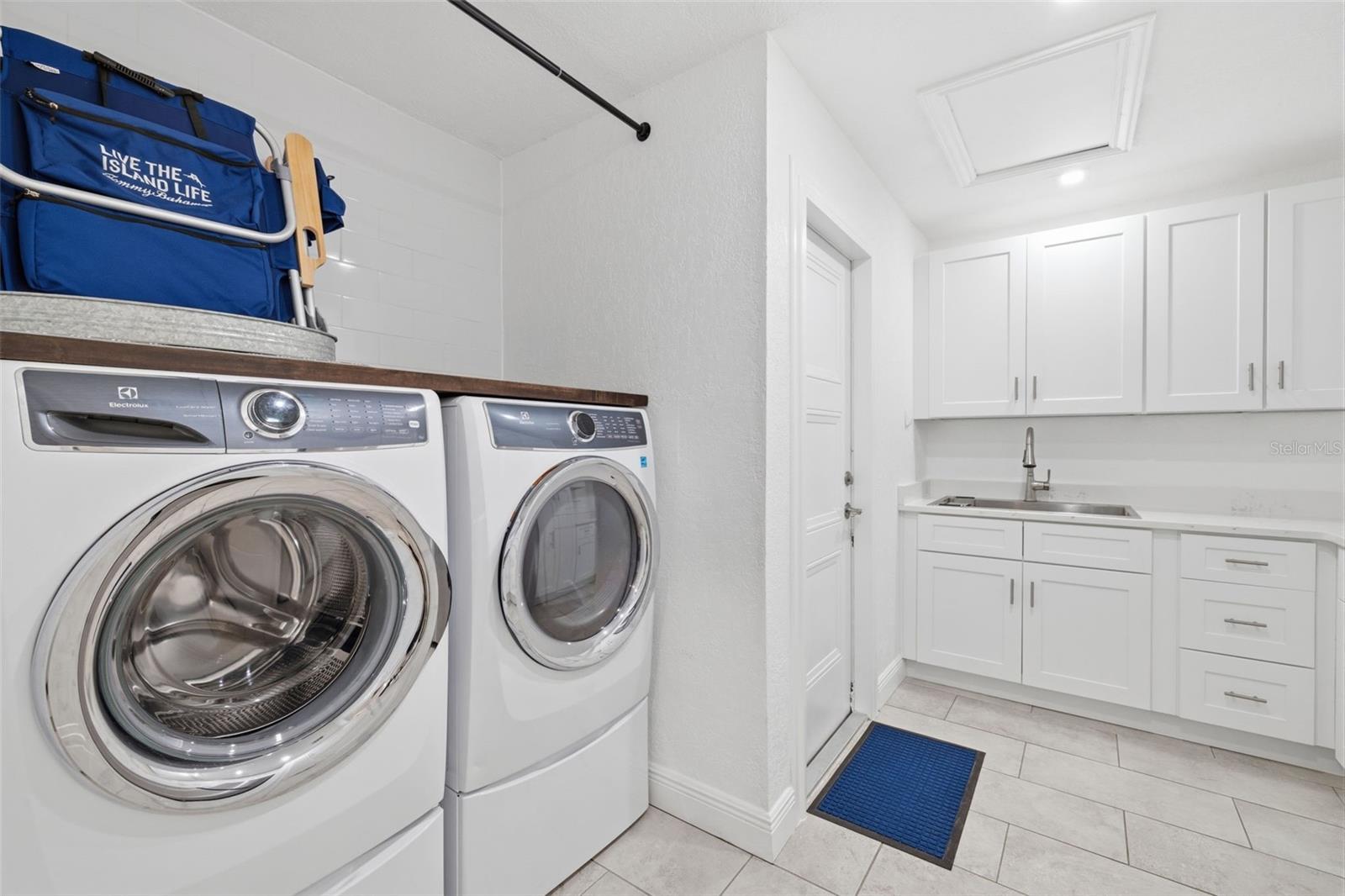 BROADWATER UNIT 1 - Residential