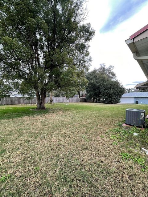 A home in BELLEVIEW