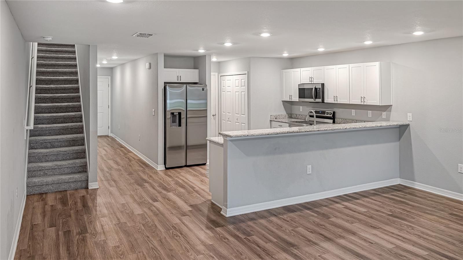 Photo 6 of 29 of 2917 FIELDWOOD CIRCLE townhome