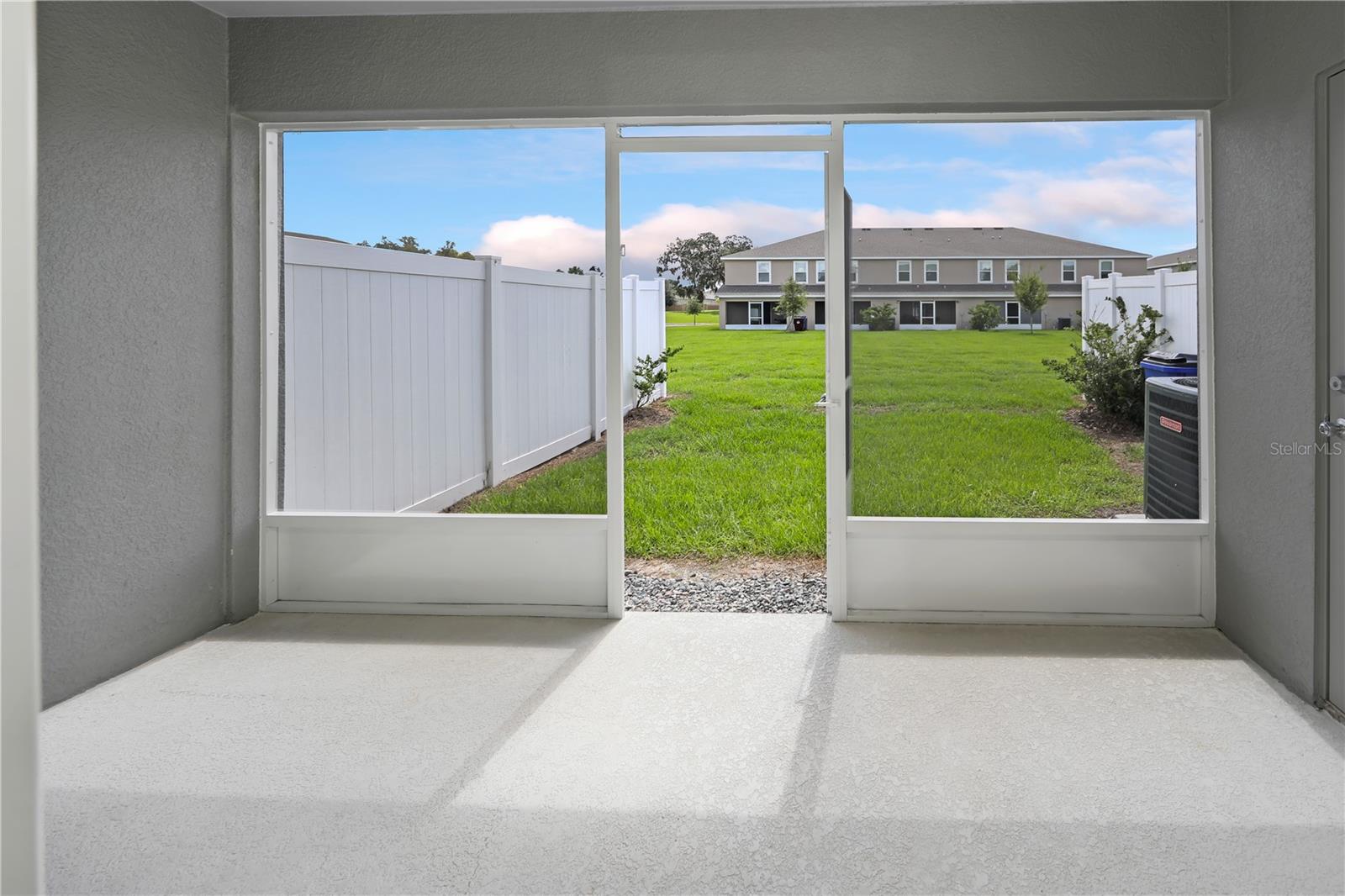 Photo 9 of 29 of 2917 FIELDWOOD CIRCLE townhome