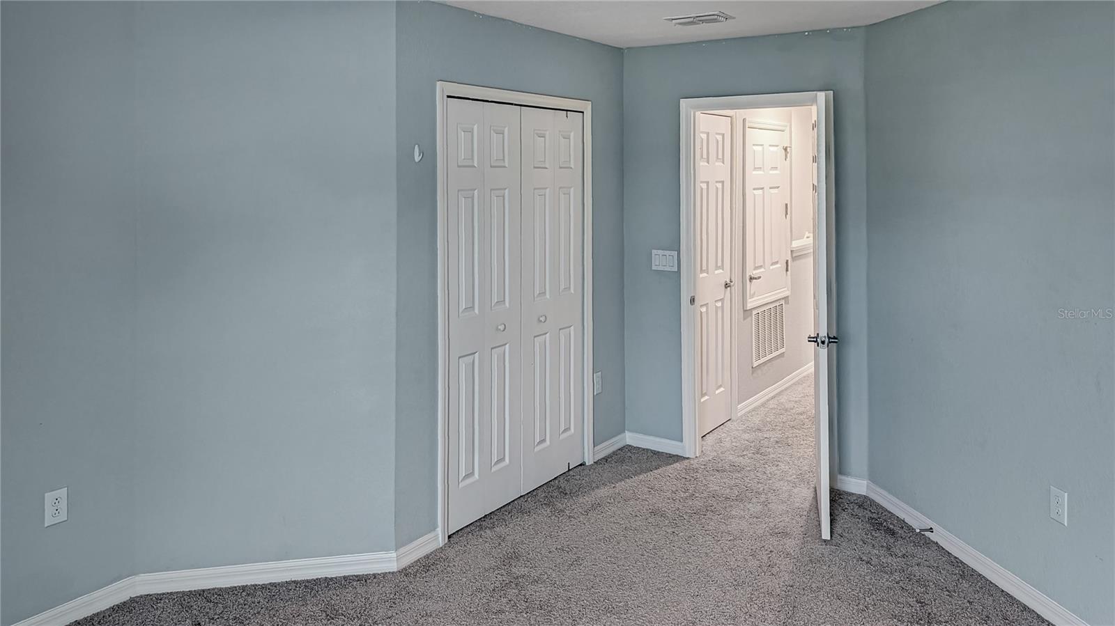 Photo 19 of 29 of 2917 FIELDWOOD CIRCLE townhome