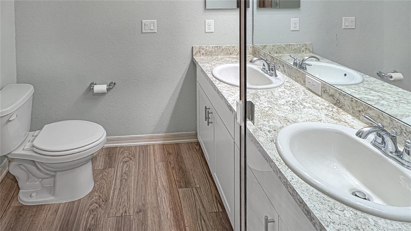 Photo 15 of 29 of 2917 FIELDWOOD CIRCLE townhome