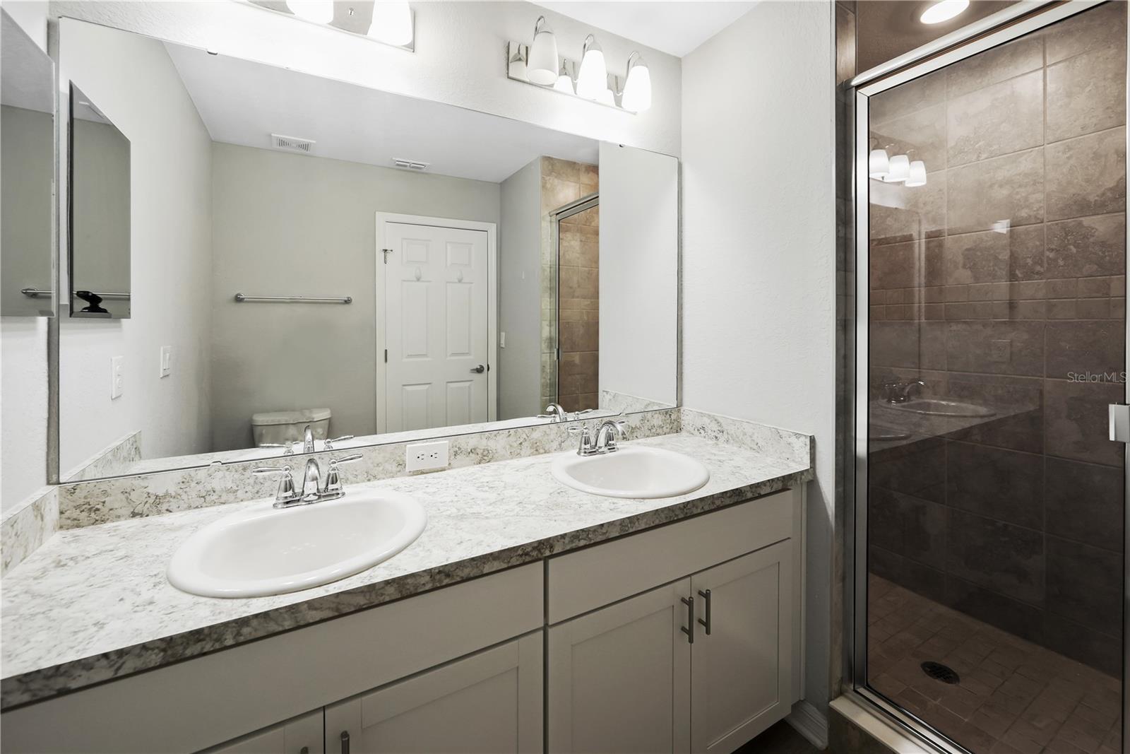 Photo 14 of 29 of 2917 FIELDWOOD CIRCLE townhome