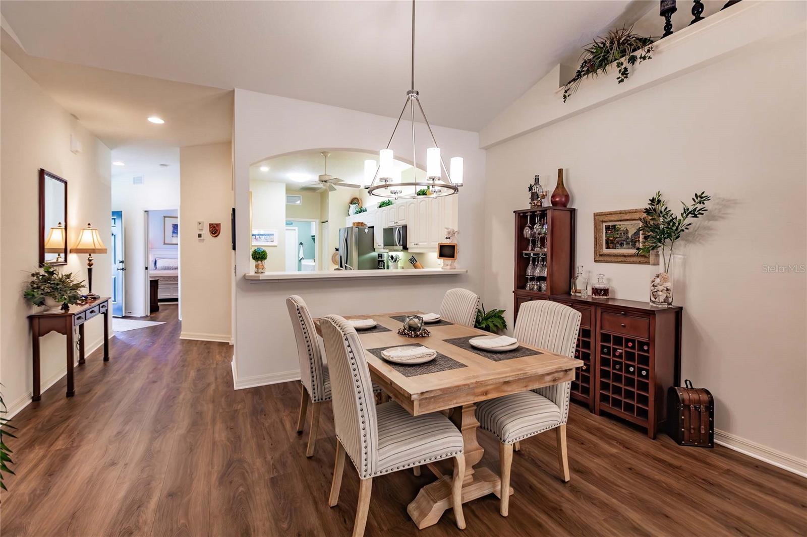 STRATFORD GLENN ST ANDREWS PARK - Residential
