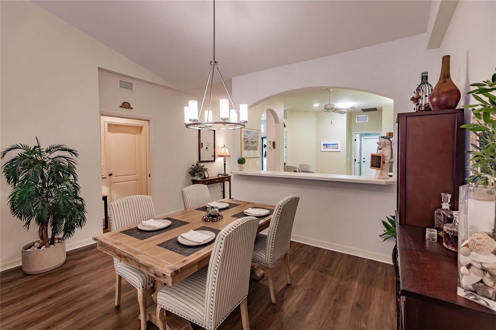 STRATFORD GLENN ST ANDREWS PARK - Residential