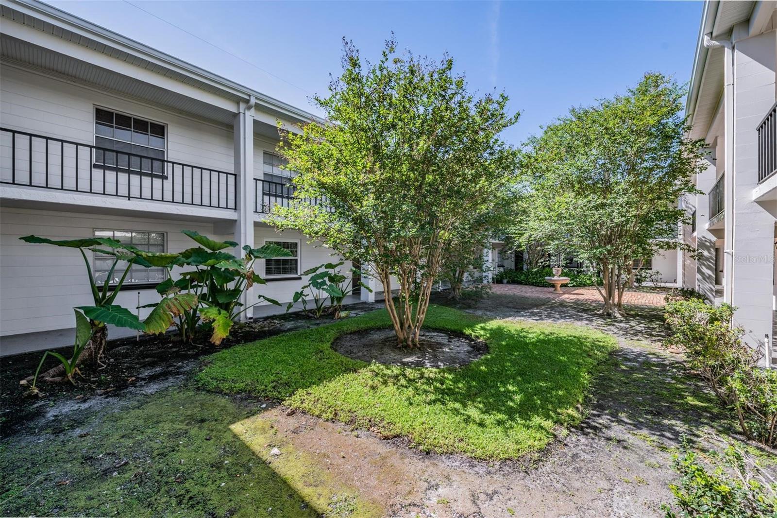 KINGSTON COURT VILLAS - Residential