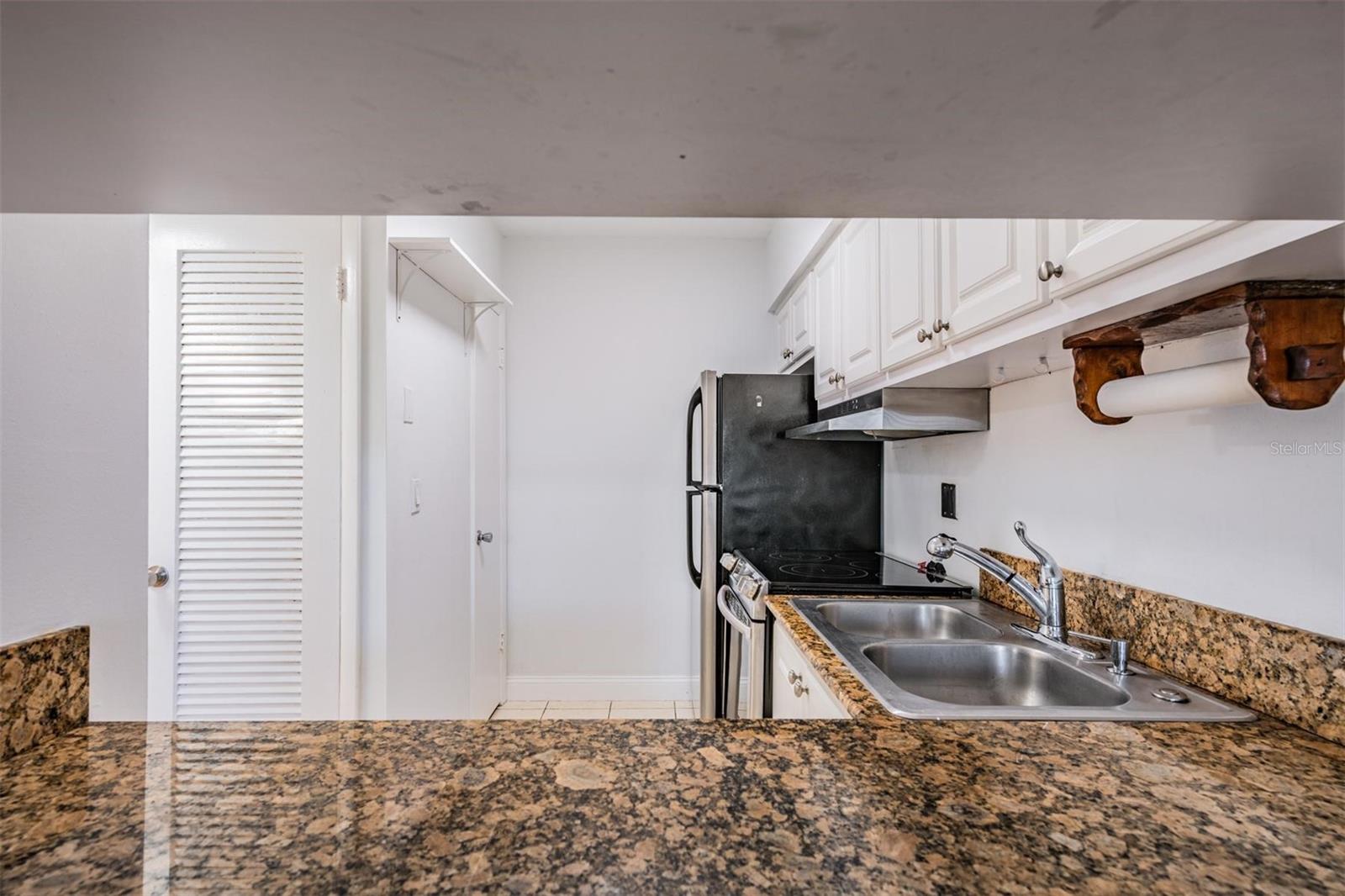 KINGSTON COURT VILLAS - Residential