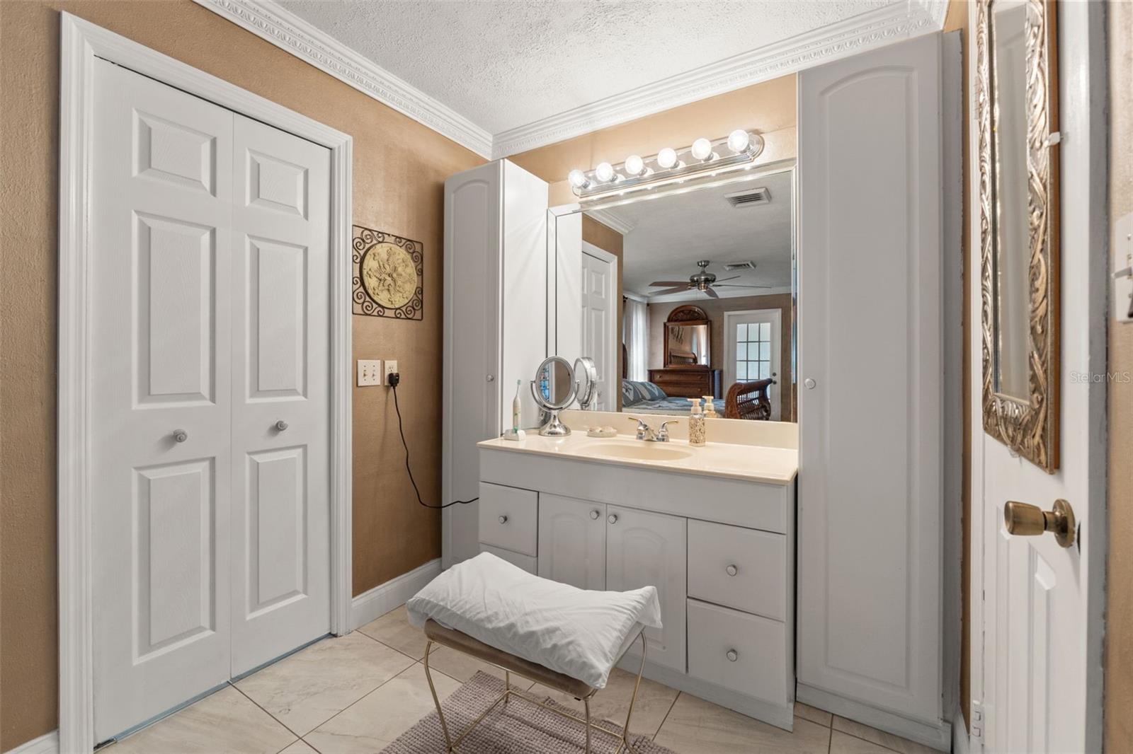 HERNANDO BEACH - Residential