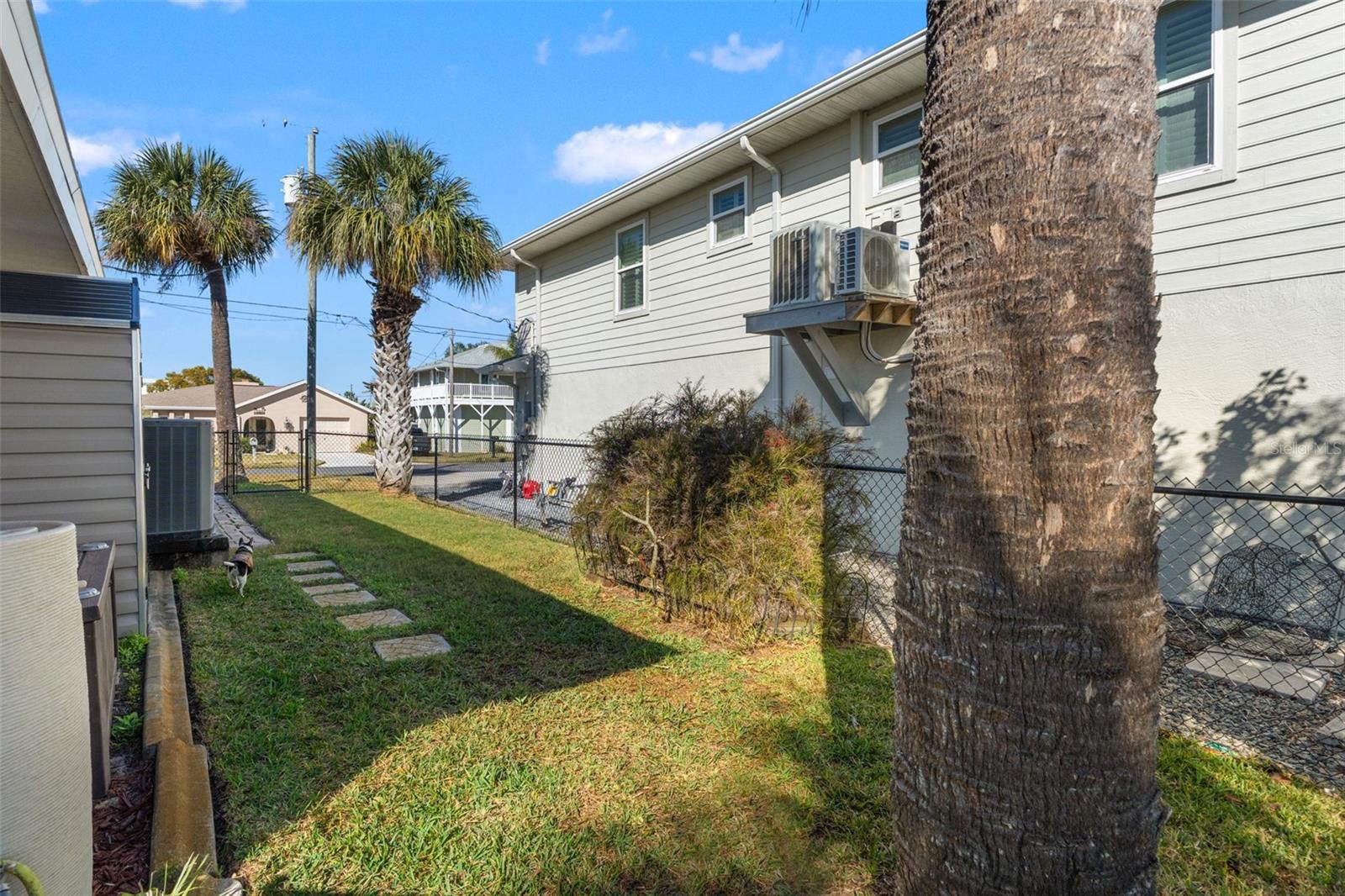 HERNANDO BEACH - Residential