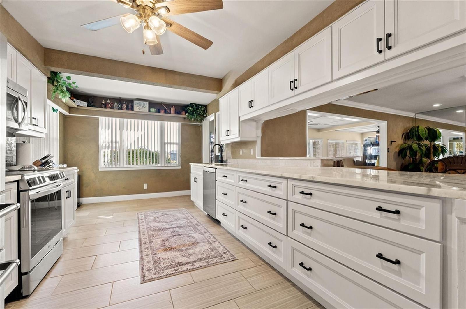 HERNANDO BEACH - Residential