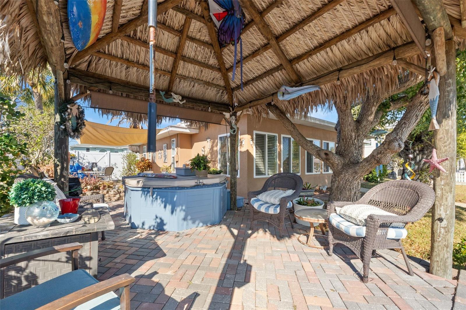 HERNANDO BEACH - Residential