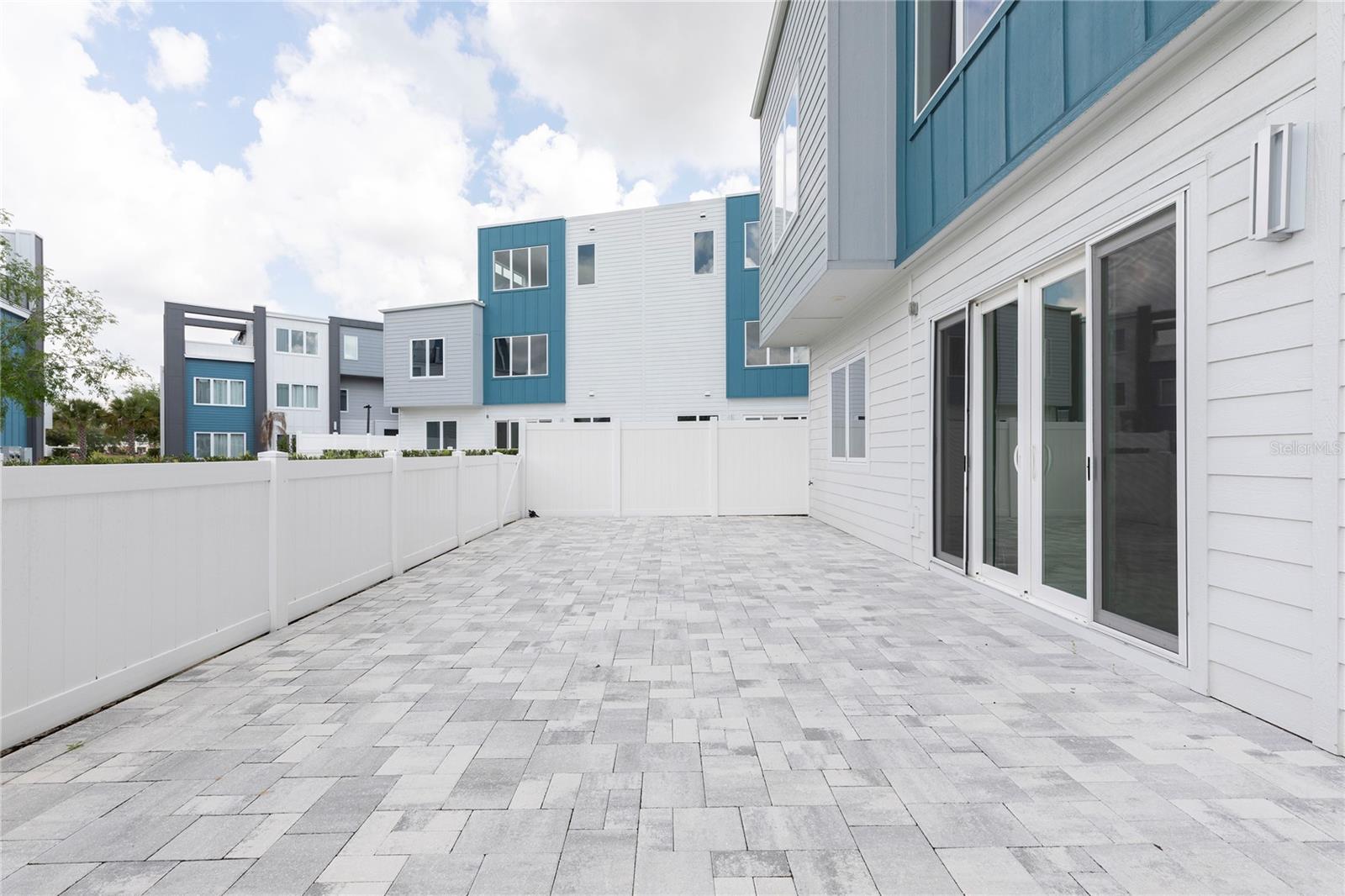 SPECTRUM AT REUNION CONDO PH 10 - Residential