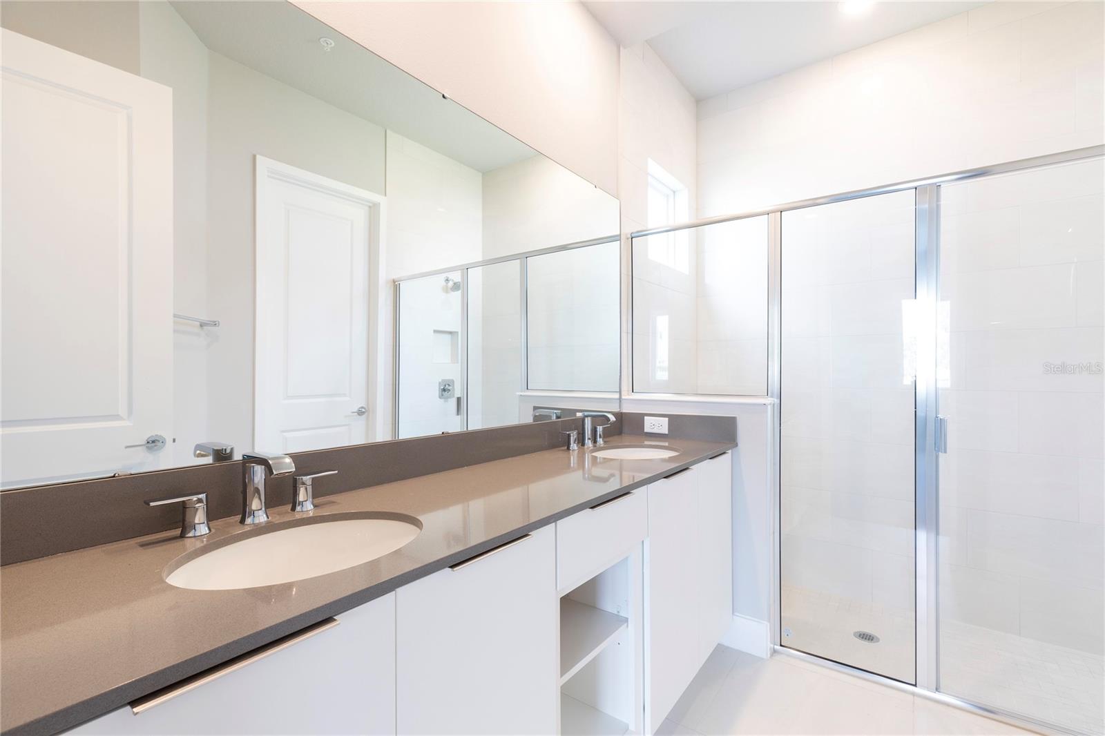 SPECTRUM AT REUNION CONDO PH 10 - Residential