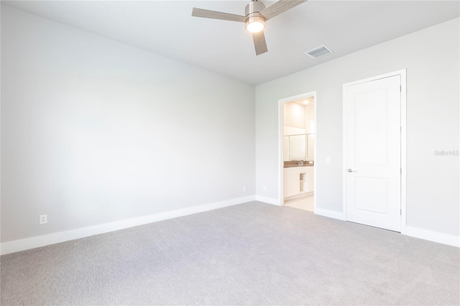 SPECTRUM AT REUNION CONDO PH 10 - Residential