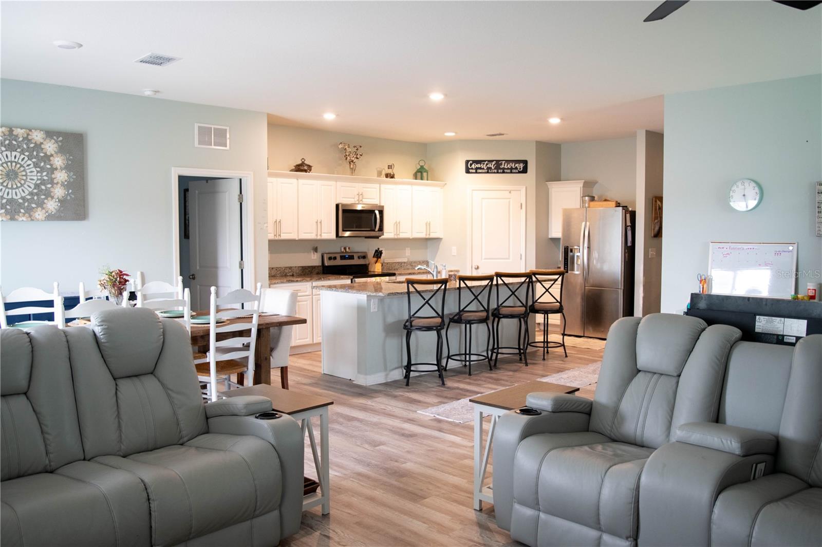 COASTAL WOODS UN B1 - Residential