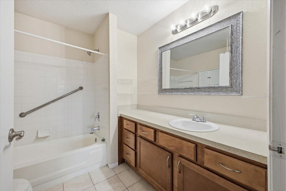 SANCTUARY/BAY HILL - Residential