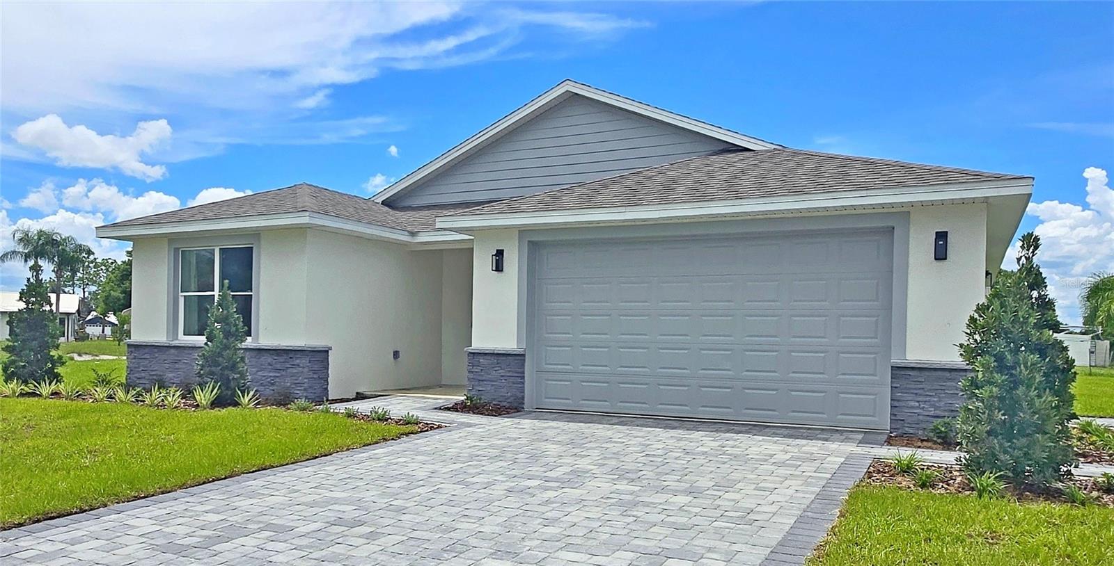 516 IVY DRIVE