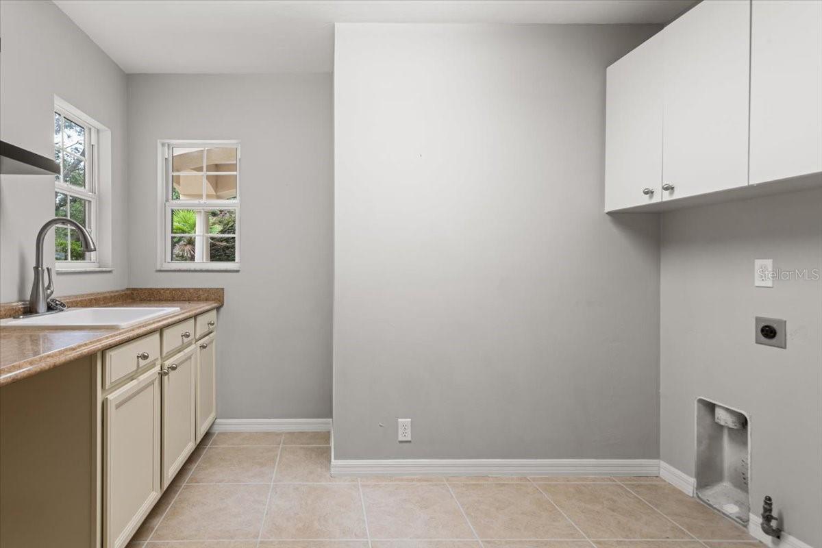 WOODFIELD REP - Residential