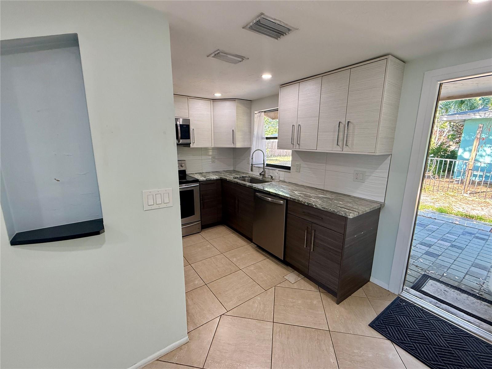 SUN HAVEN - Residential Lease