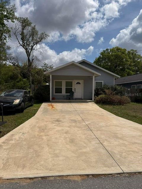 Photo of 15011 NW 135th Terrace, Alachua, FL 32615 (MLS # S5146845)