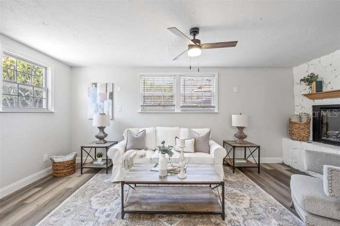 JUNGLE COUNTRY CLUB 2ND ADD - Residential Lease