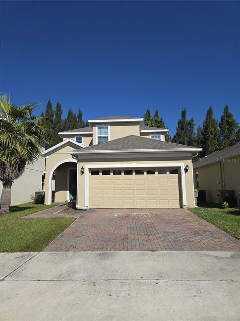 Photo of 3177 Montserrat Place, Kissimmee, FL 34743 (MLS # S5138815)