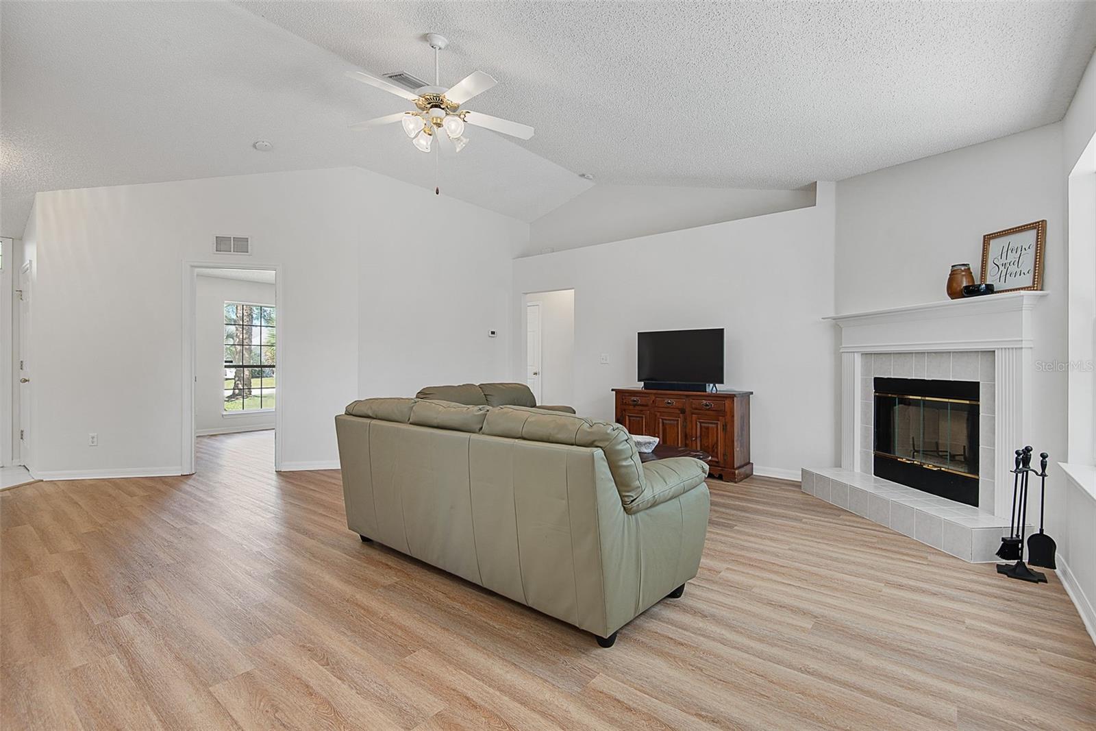 DEERWOOD REP BLK 20 PINE LAKES GOLF COURSE - Residential