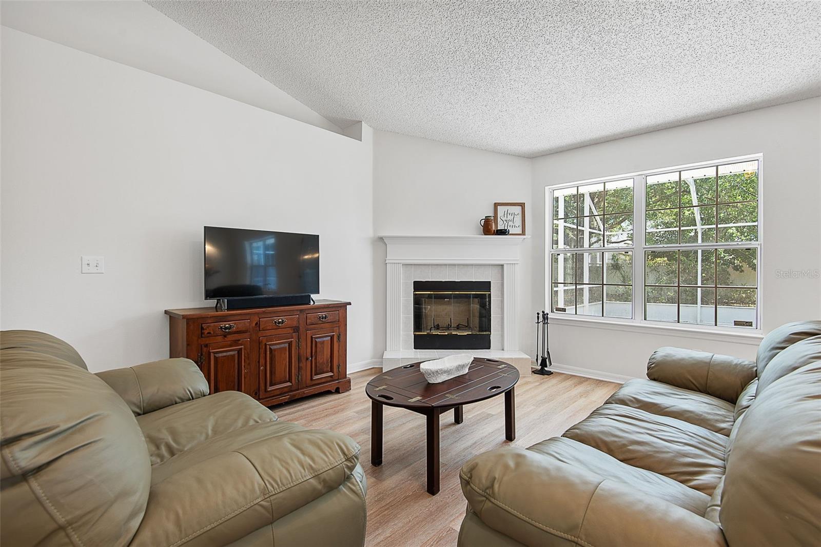DEERWOOD REP BLK 20 PINE LAKES GOLF COURSE - Residential