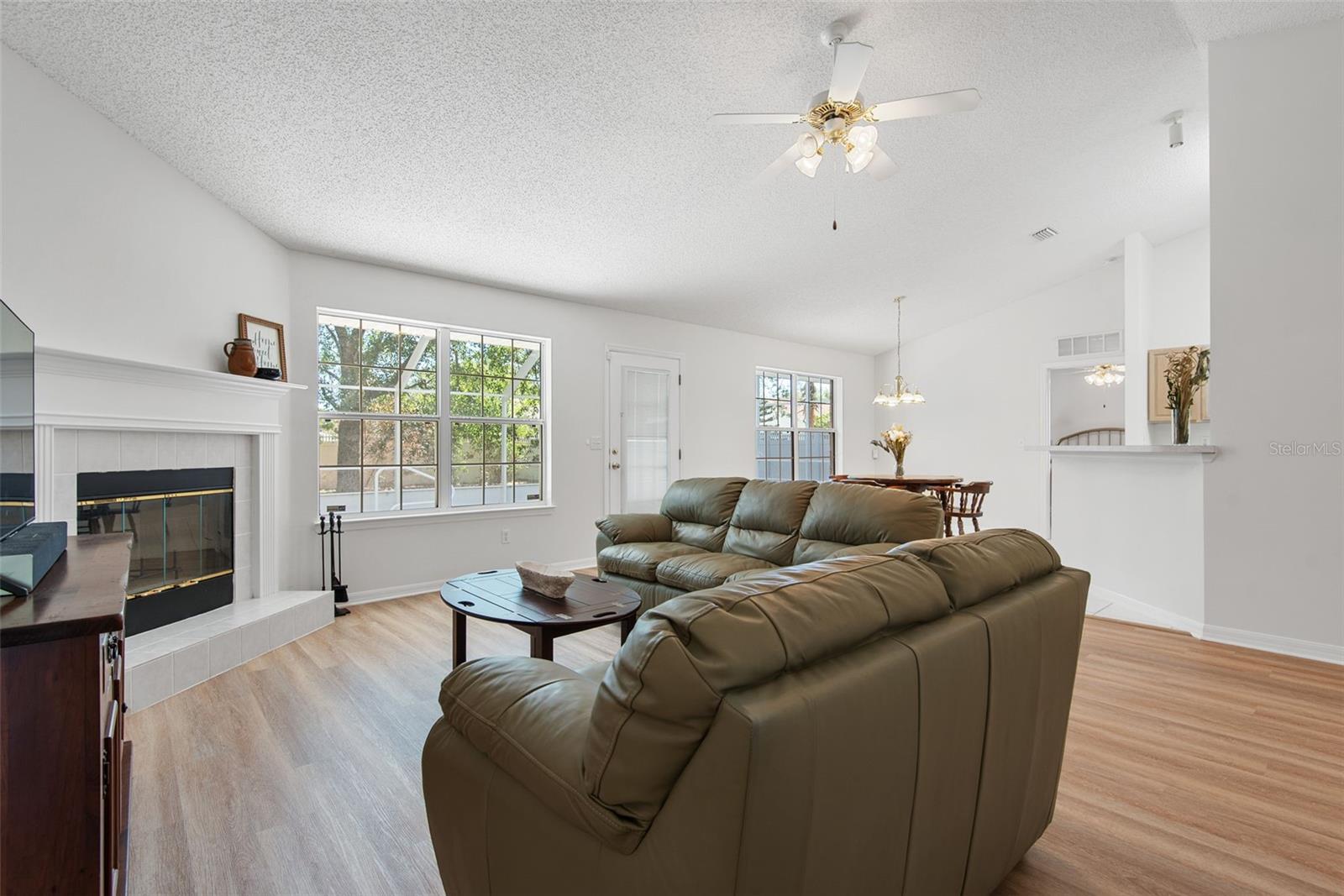 DEERWOOD REP BLK 20 PINE LAKES GOLF COURSE - Residential