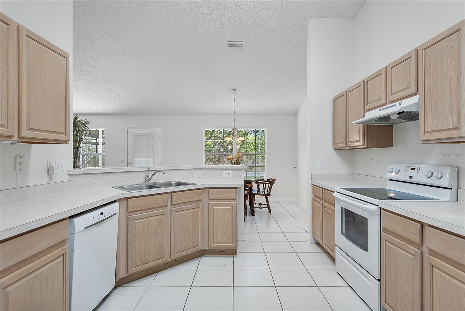 DEERWOOD REP BLK 20 PINE LAKES GOLF COURSE - Residential
