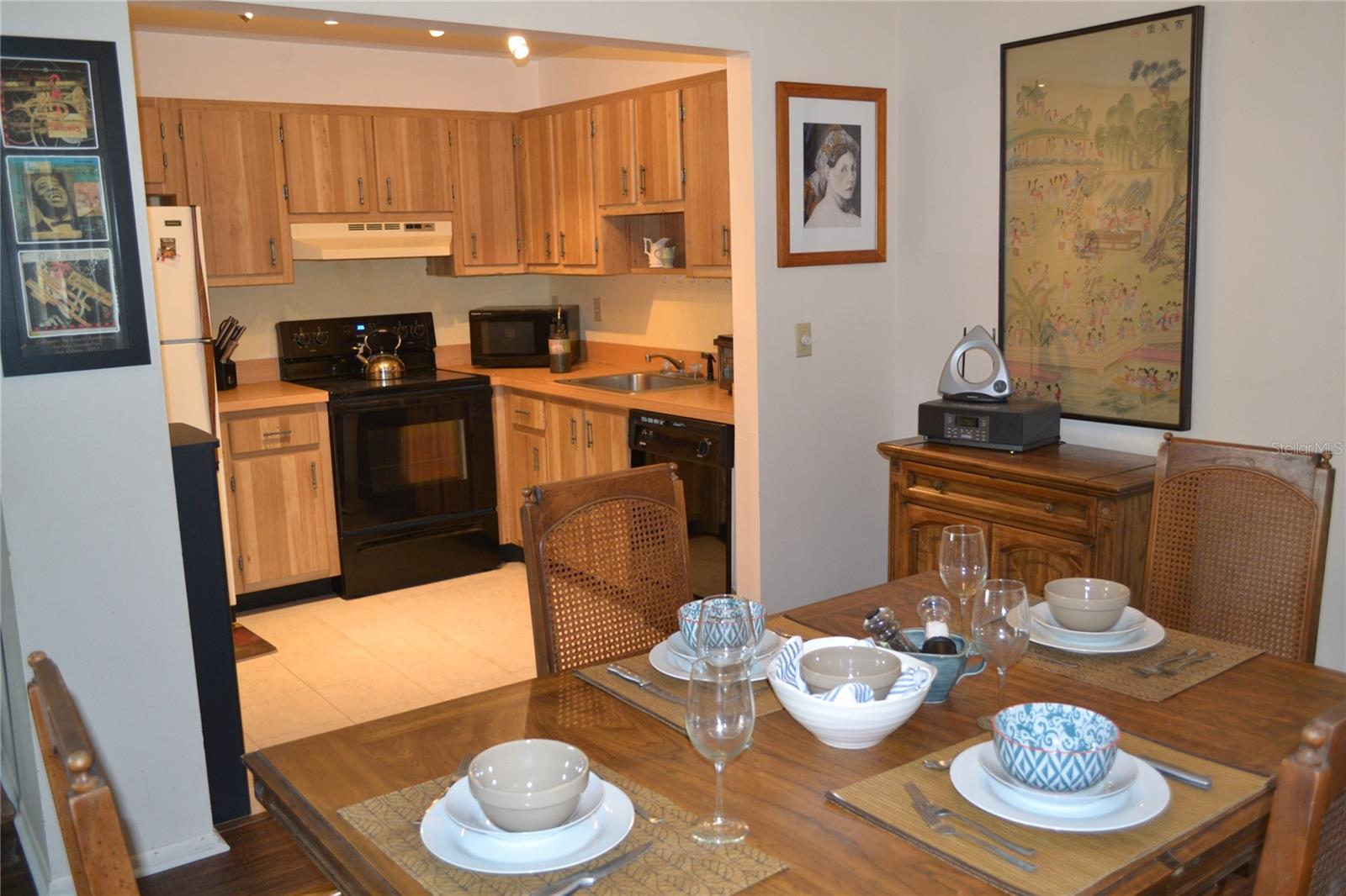 FOX CHASE WEST CONDO - Residential Lease