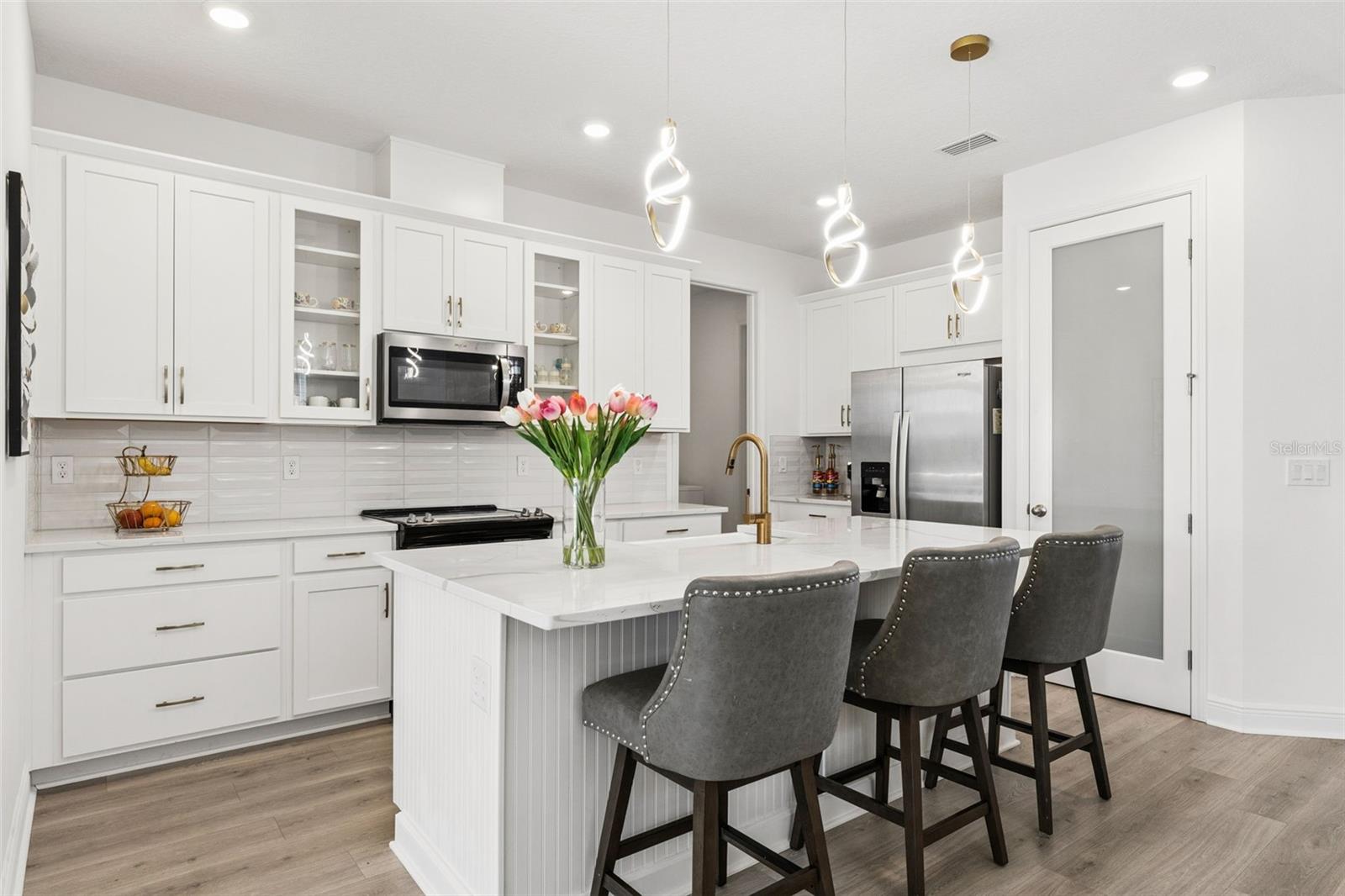 1952 SUNSHINE PEAK DRIVE