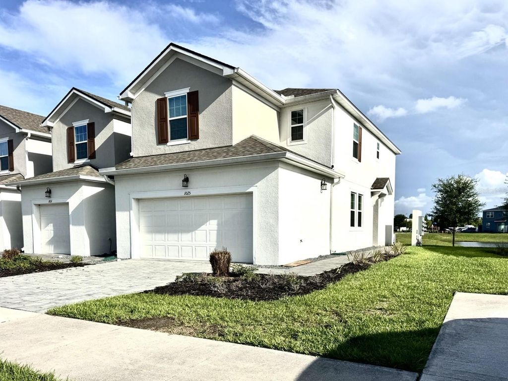 Photo of 1025 Spring Palms Loop, Orlando, FL 32828 (MLS # S5150543)