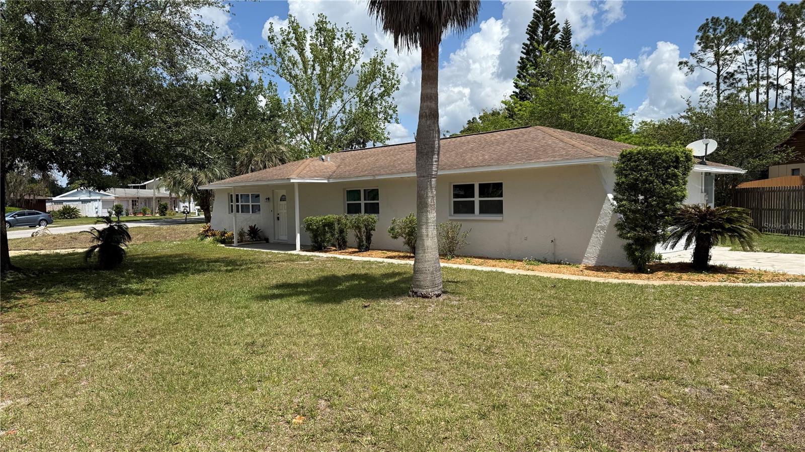 LAKE PADGETT ESTATES UNREC SUB - Residential