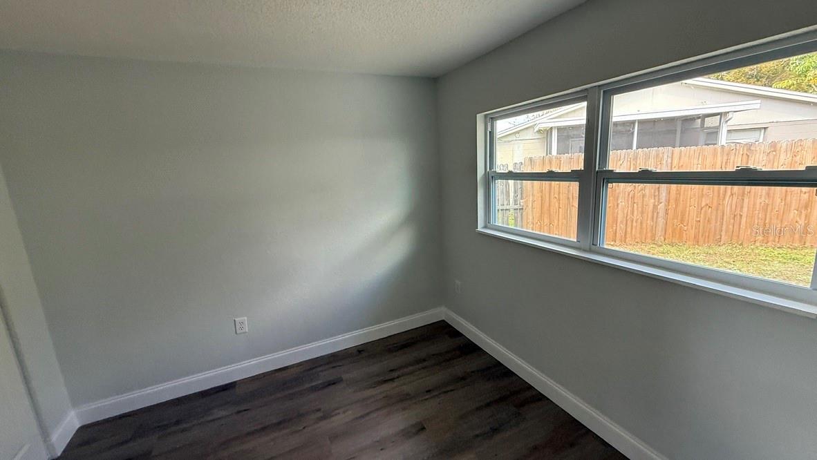 LAKE PADGETT ESTATES UNREC SUB - Residential