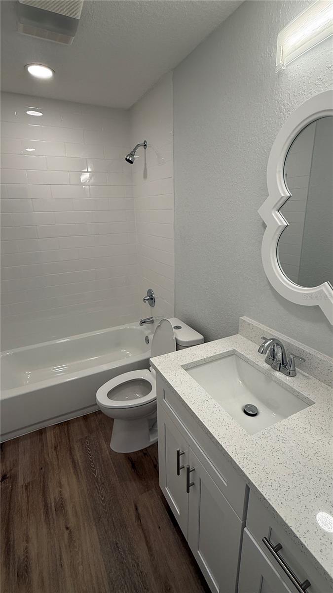 LAKE PADGETT ESTATES UNREC SUB - Residential