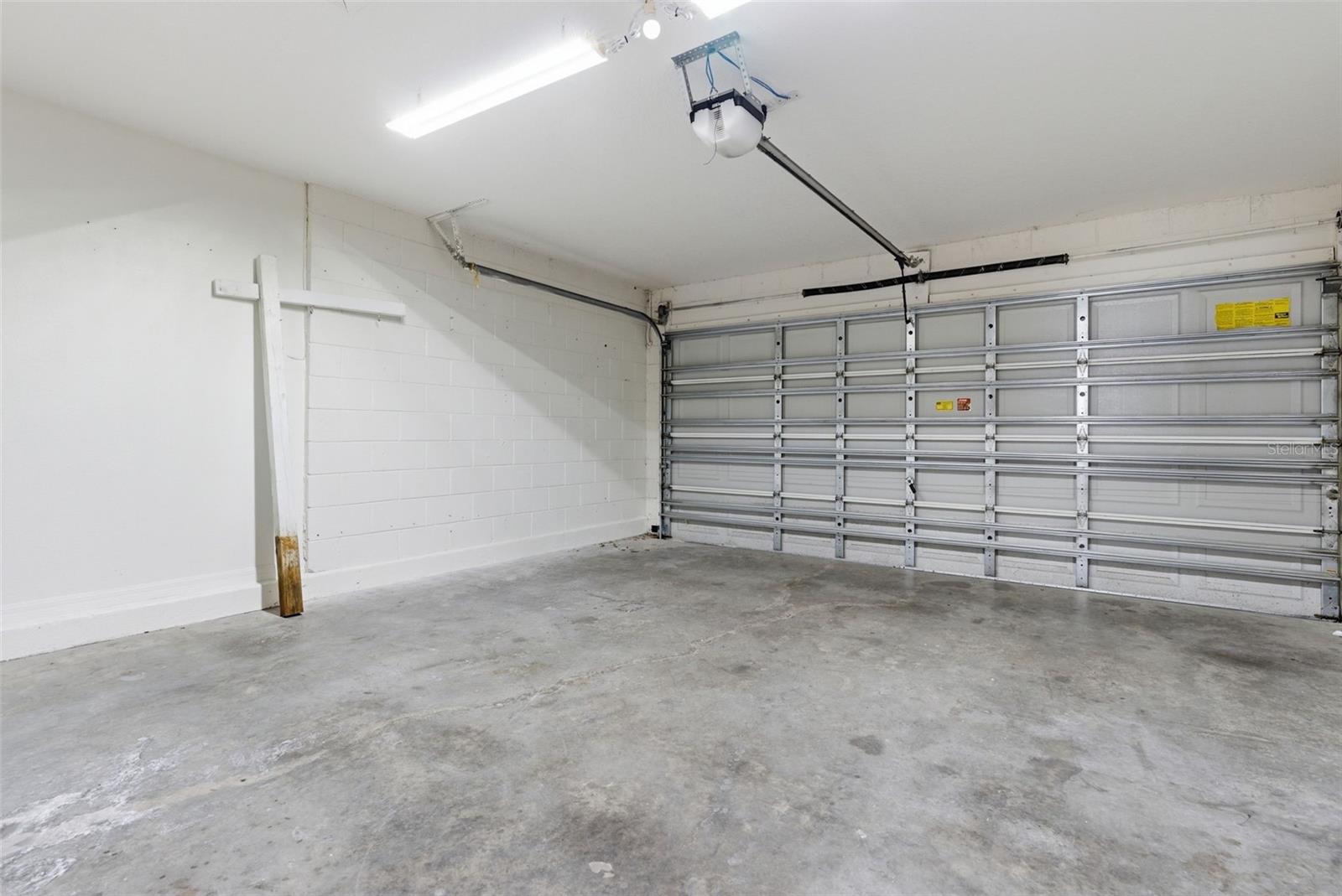 POITRAS ESTATES - Residential Lease